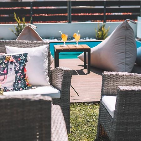 Sithon Diamond Suites Никити Екстериор снимка