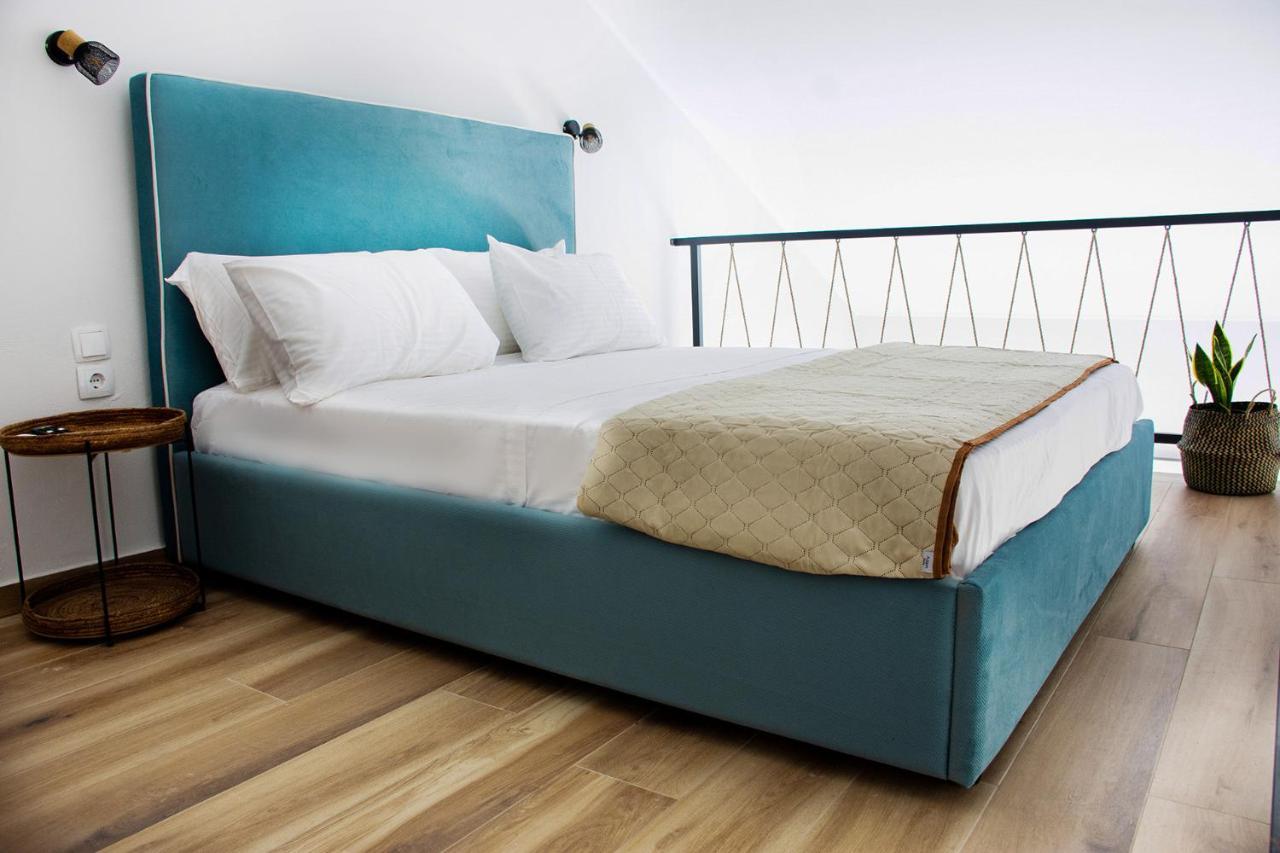 Sithon Diamond Suites Никити Екстериор снимка