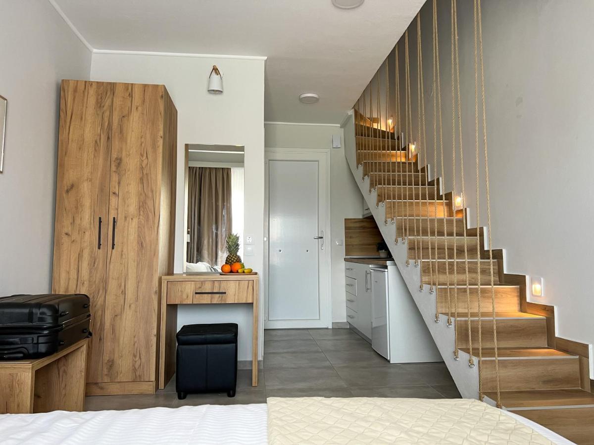 Sithon Diamond Suites Никити Екстериор снимка