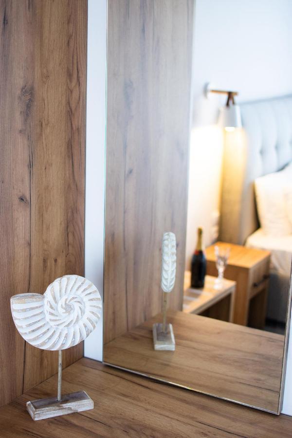 Sithon Diamond Suites Никити Екстериор снимка