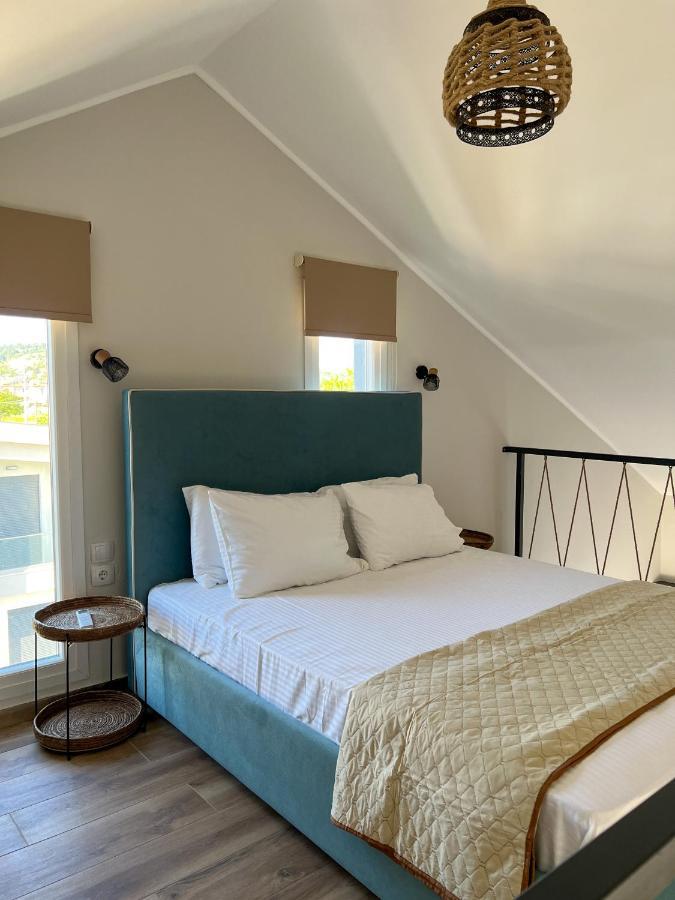 Sithon Diamond Suites Никити Екстериор снимка