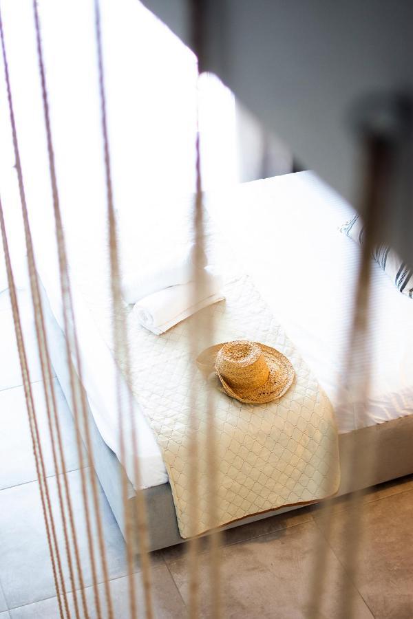 Sithon Diamond Suites Никити Екстериор снимка