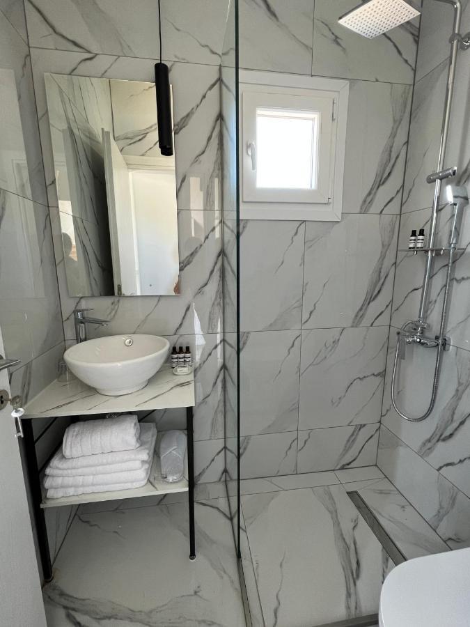 Sithon Diamond Suites Никити Екстериор снимка
