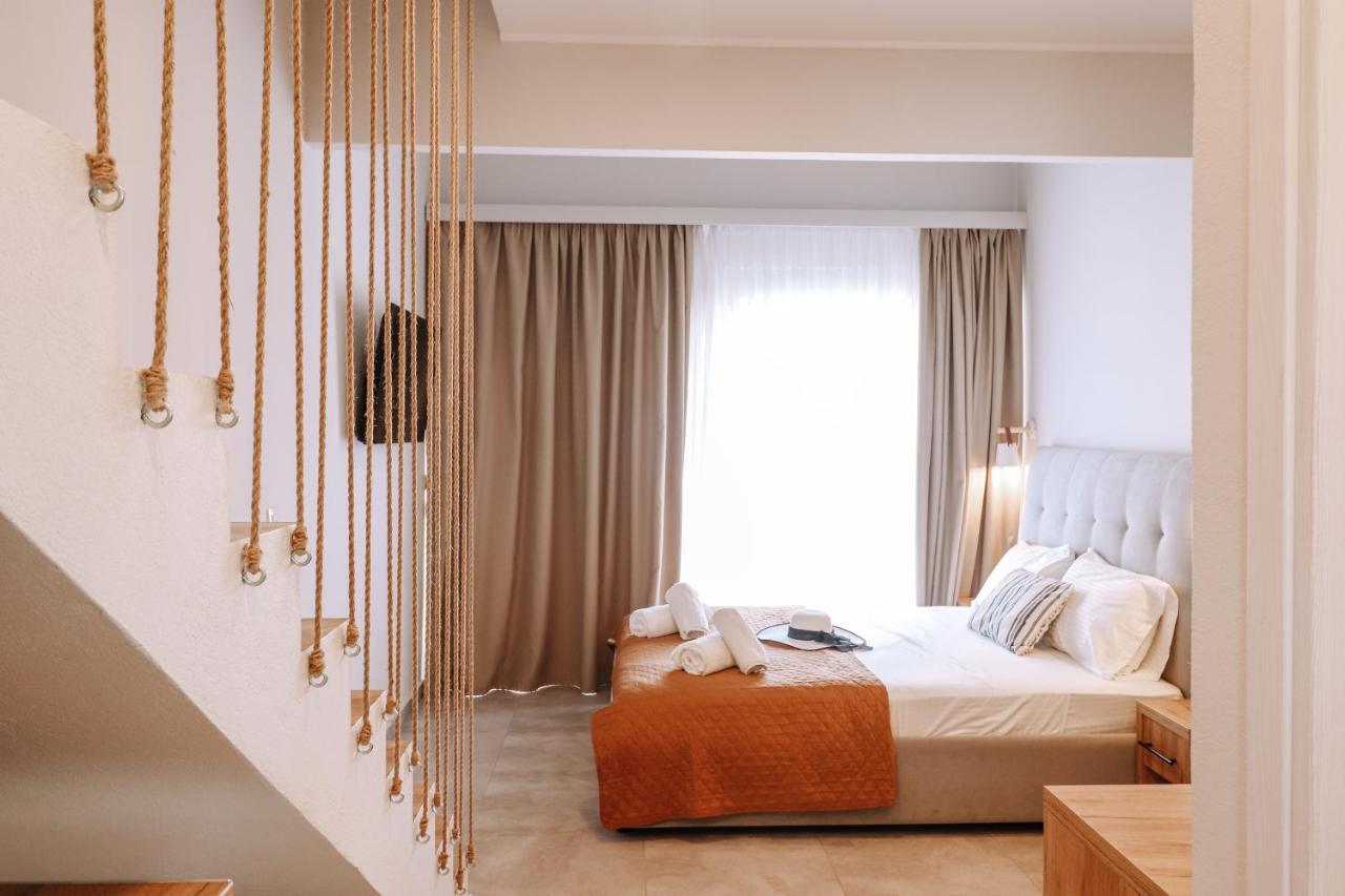 Sithon Diamond Suites Никити Екстериор снимка